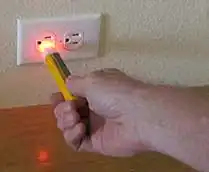 Non-contact Voltage Detector on Receptacle